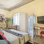 LULLABY suite near Palazzo Vecchio&Piazza Signoria-hosted by Sweetstay