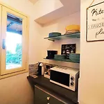 Nadia\'S Lovely Home - With Private Garden And Jacuzzi
