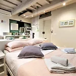 Wine Apartments Florence Grechetto