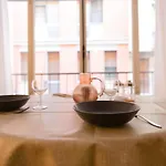 Modern Studio Apartment In Front Of Ponte Vecchio