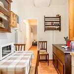 Mercato Di Sant\'Ambrogio Cozy Apartment