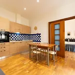 Zannoni Apartment