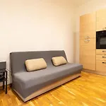 Zannoni Apartment