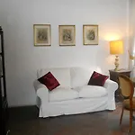 Florence Medici Apartment