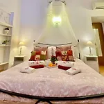 Home Milu - Milu Holidays Florence