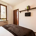 Castelnuovo Flat With Elevator And Free Parking