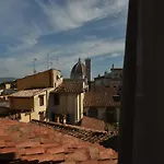 Hr Bedrooms In Florence
