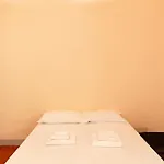 Elegant Apartment Near Piazza Della Signoria