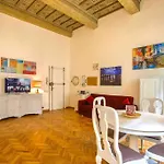 Hidden Gem Near Ponte Vecchio & Piazza Del Duomo