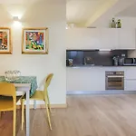 Garden House By Canto Degli Aranci