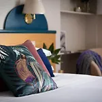 Aramis Rooms