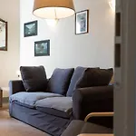 Fossi Elegant Apartment