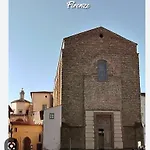 Lovely Garden Home In San Frediano