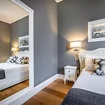 Yid Capo Di Mondo Luxury Apartment In Florence