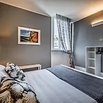 Yid Capo Di Mondo Luxury Apartment In Florence
