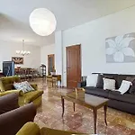 Frati Bigi With Two Bedrooms And Parking