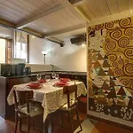 Two Bedrooms Apartment Near The Duomo Firenze