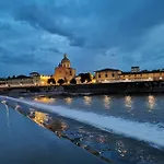 New Residence On Lungarno Soderini Near Ponte Vecchio