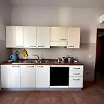 Mv Apartament 4B