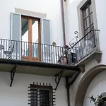 A 100 Passi Dagli Uffizi!
