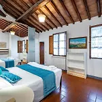Roommo Oltrarno