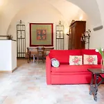 Characteristic Apartment In The Center Of Florence