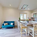 Sonia Apartment With Free Parking By Florence Sweet Homes