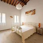 Keys Of Italy - Maytreya - Albero 2 - Train Station Two Bedroom Flat 2Nd Floor