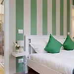 Sonia Apartment With Free Parking By Florence Sweet Homes