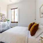 Modern Art Apartment - Art Pieces & Eclectic Deco