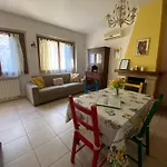 Appartamento indipendente con giardino Fralù