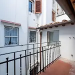 Algila Lifestyle Tornabuoni Apartments