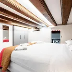 Ground Floor With Patio-Ghibellina 65