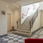 Nina\'S Dome Apartment