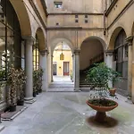 Mdr Crystal Apartment