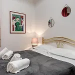 Amazing Apartment In Santa Croce