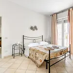 Florence Quiet And Cozy Apartment With Balcony