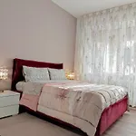 Central Florence Apartment