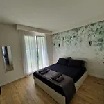 Luigi\'S Apartament Firenze Careggi Rifredi E Posto Auto