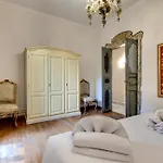 Fiorenza Historical Apartment By Mamo Florence