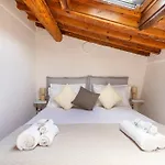 Piazza Santo Spirito Appartamento Con 2 Camere Matrimoniali