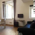 New!Bright & Central Apartment