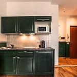 Lusa Suite With Free Private Parking