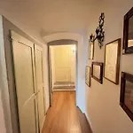 Santo Spirito Historic Studio Apartment