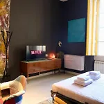 Cool Apartment At The Foot Of The Pmichelangelo