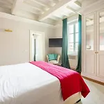 Palazzo Pazzi Vitali Luxury Apartments In Florence
