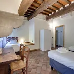 Via dell\'anguillara 7a