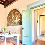 The Luxury Florence Historic Palace Of Santa Croce