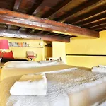 Relax Like Home, Via Ricasoli 6, Next To The Duomo Of Florence