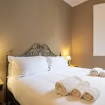 Luxury Bridge Apartment